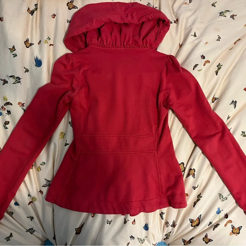Short Cloak Hoodie Lipstick EUC XS - Picture 6 of 6